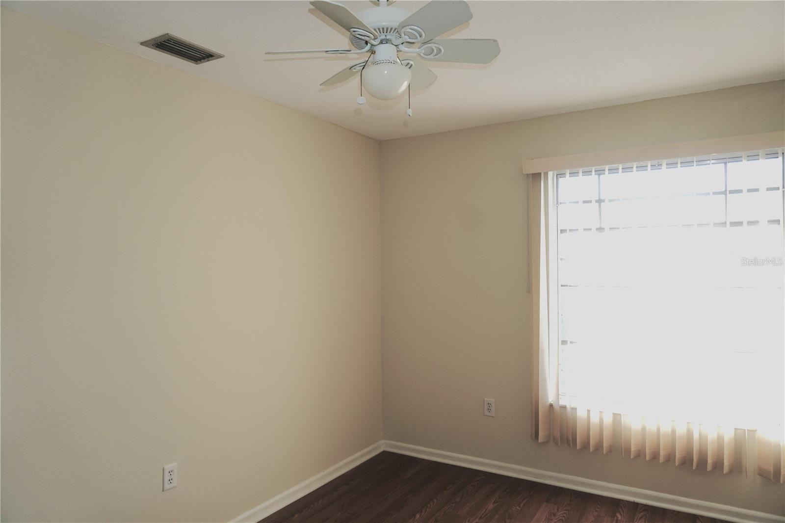 TB8404132 Property Photo