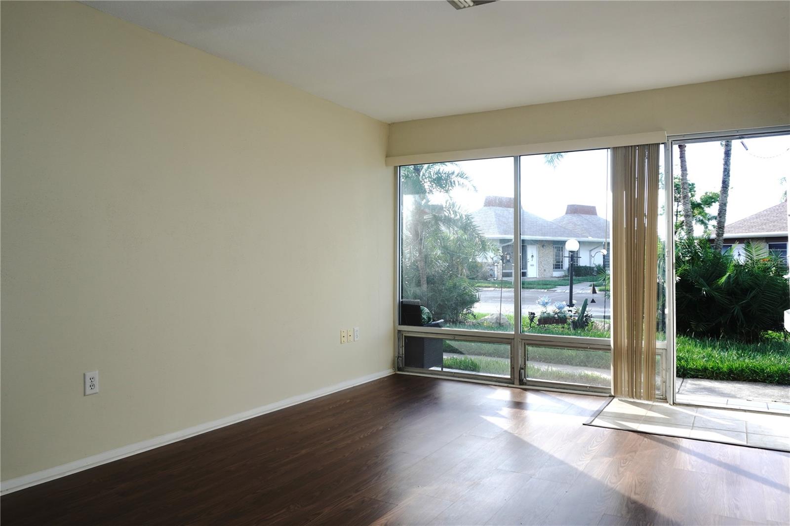 TB8404132 Property Photo