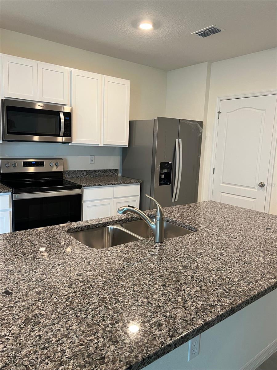 1756 BUCKEYE RD, DAVENPORT, FL, 33837