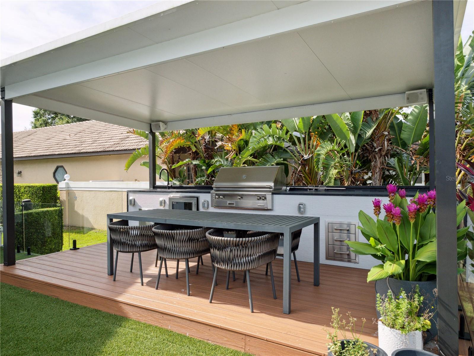 O6324381 Property Photo