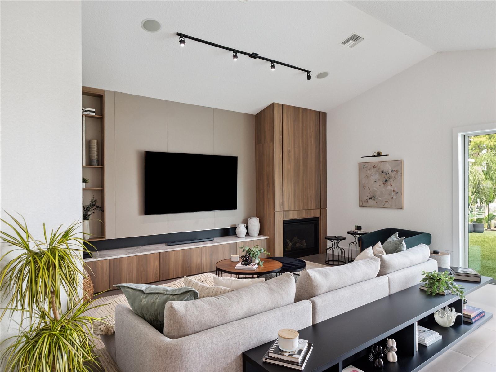 O6324381 Property Photo