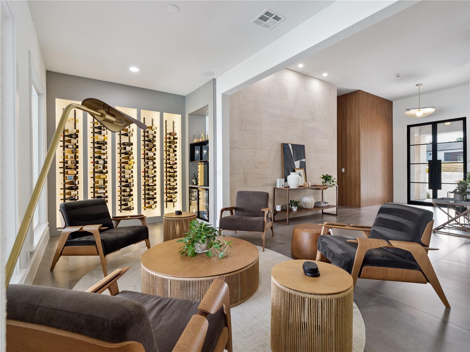 O6324381 Property Photo