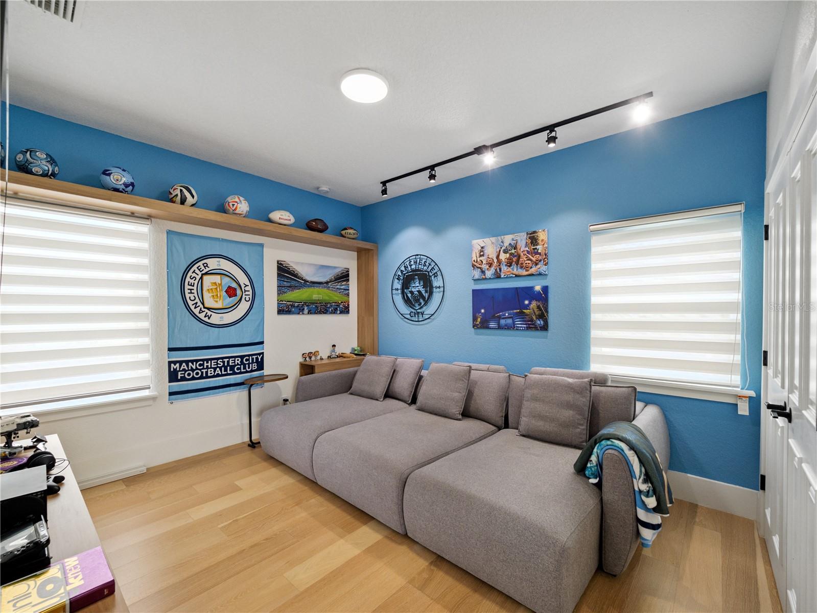 O6324381 Property Photo