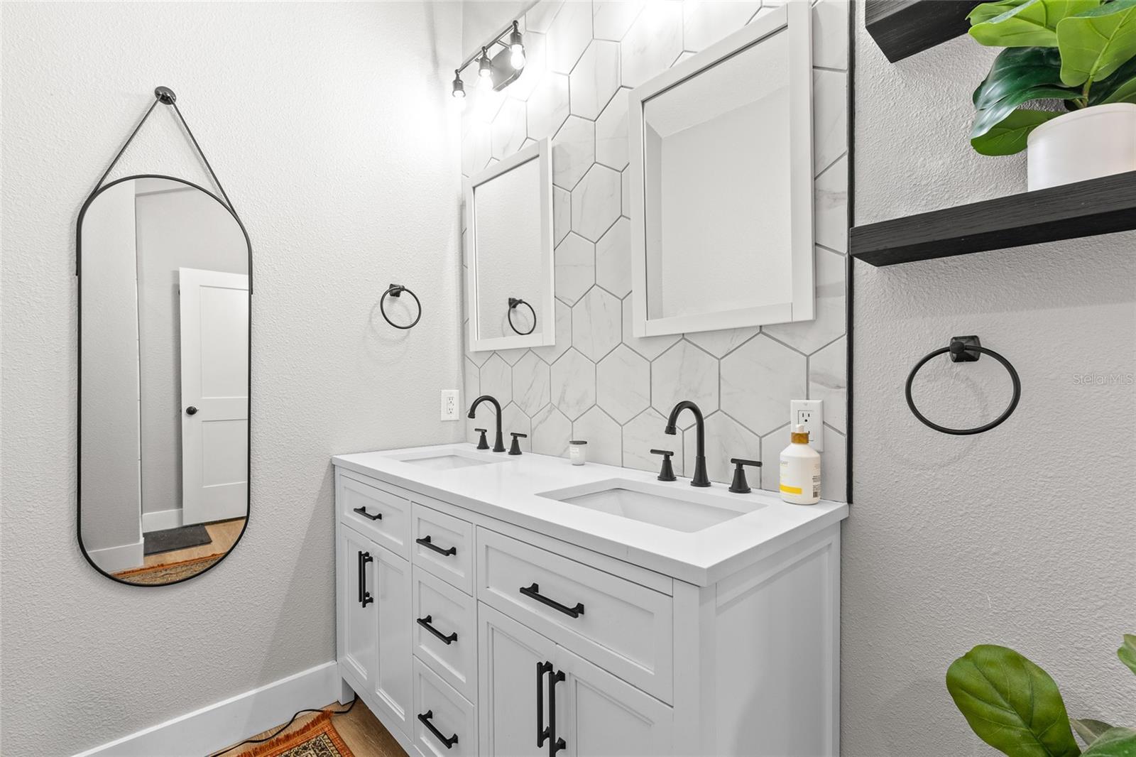 1132 HOFFNER AVE, ORLANDO, FL, 32809