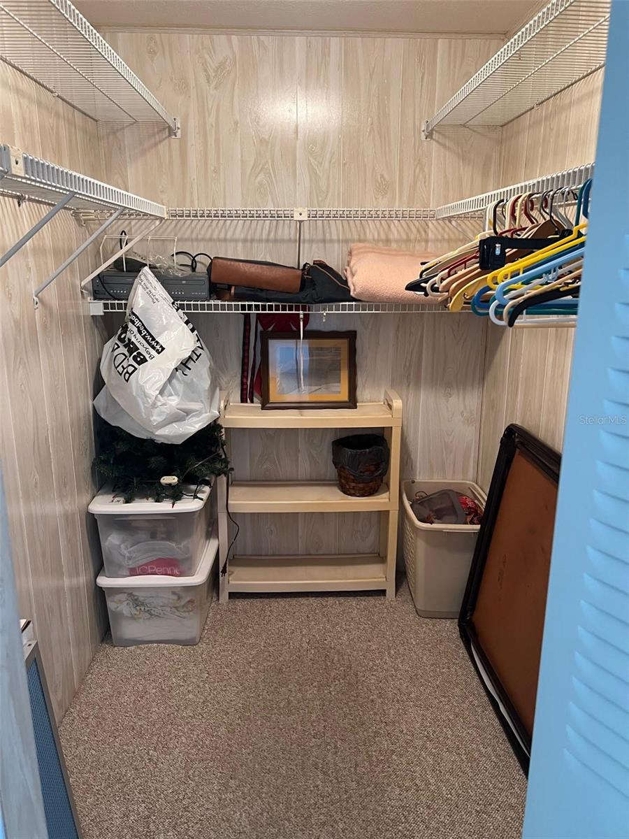 48 PALM FOREST DR, LARGO, FL, 33770