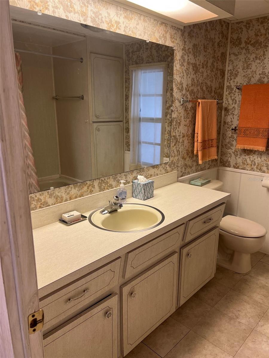 48 PALM FOREST DR, LARGO, FL, 33770