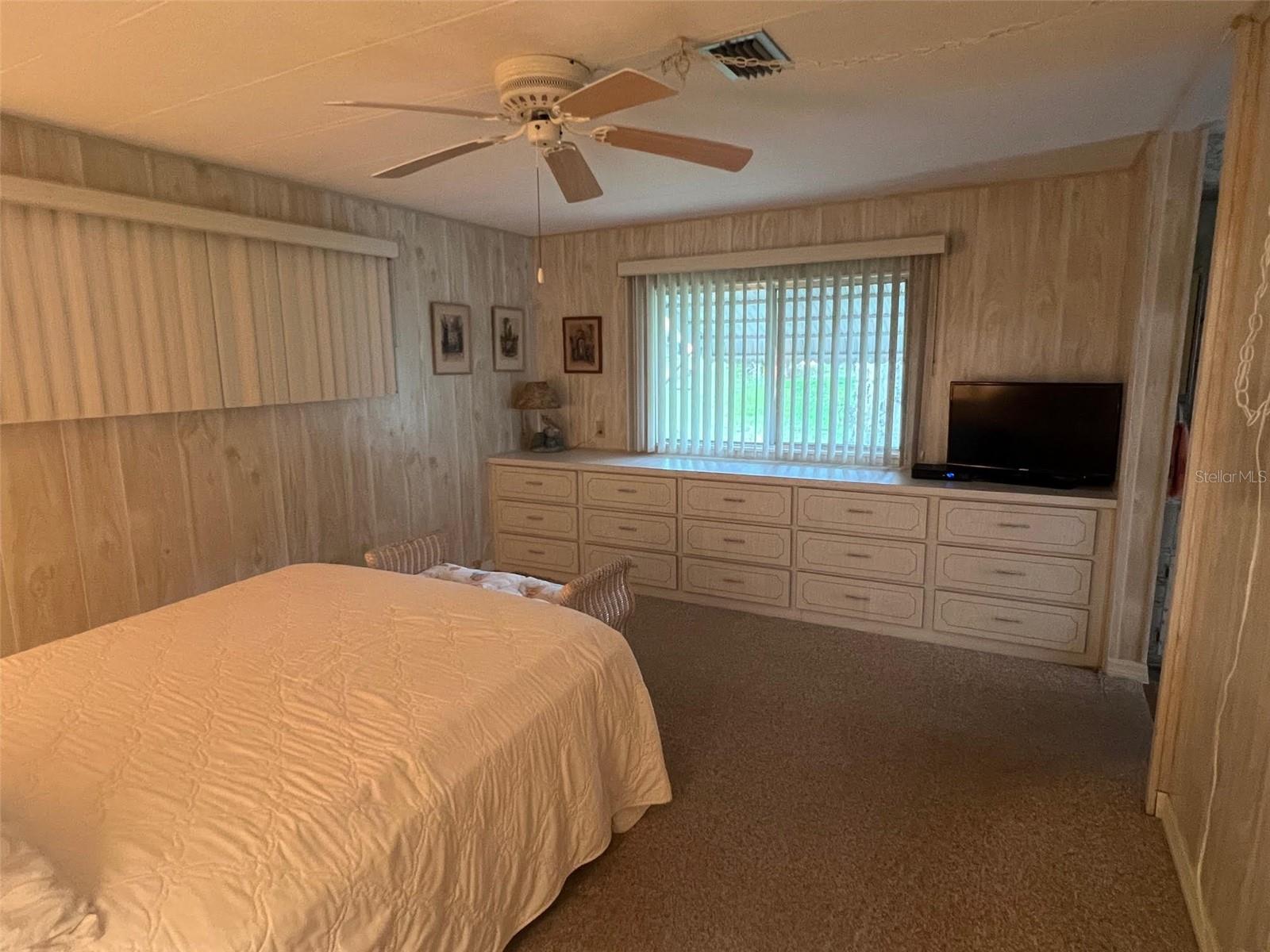 48 PALM FOREST DR, LARGO, FL, 33770