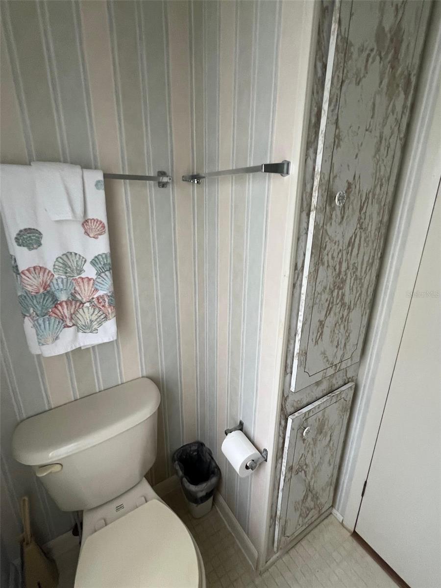 48 PALM FOREST DR, LARGO, FL, 33770