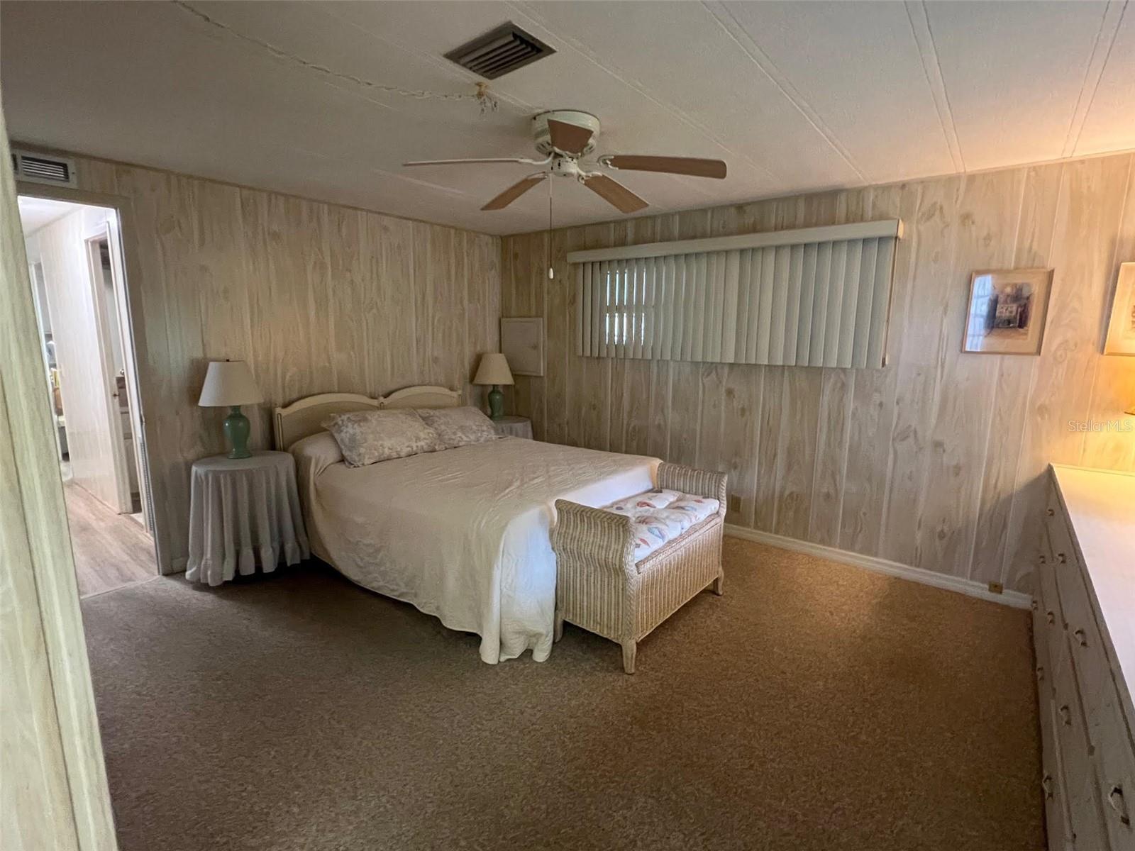 48 PALM FOREST DR, LARGO, FL, 33770