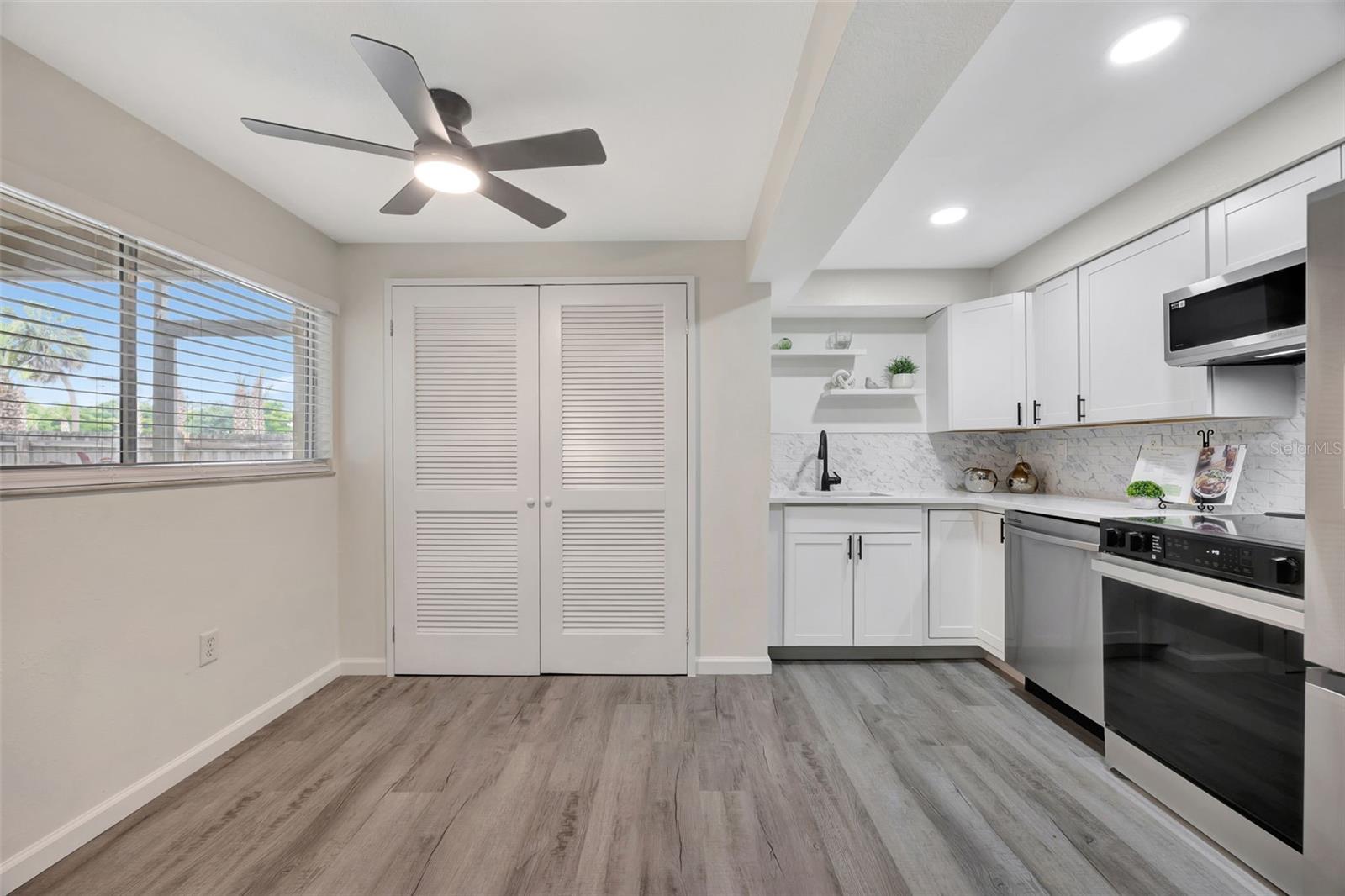 2121 WOOD ST #124, SARASOTA, FL, 34237