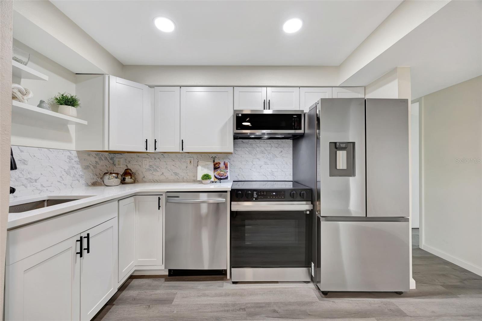 2121 WOOD ST #124, SARASOTA, FL, 34237