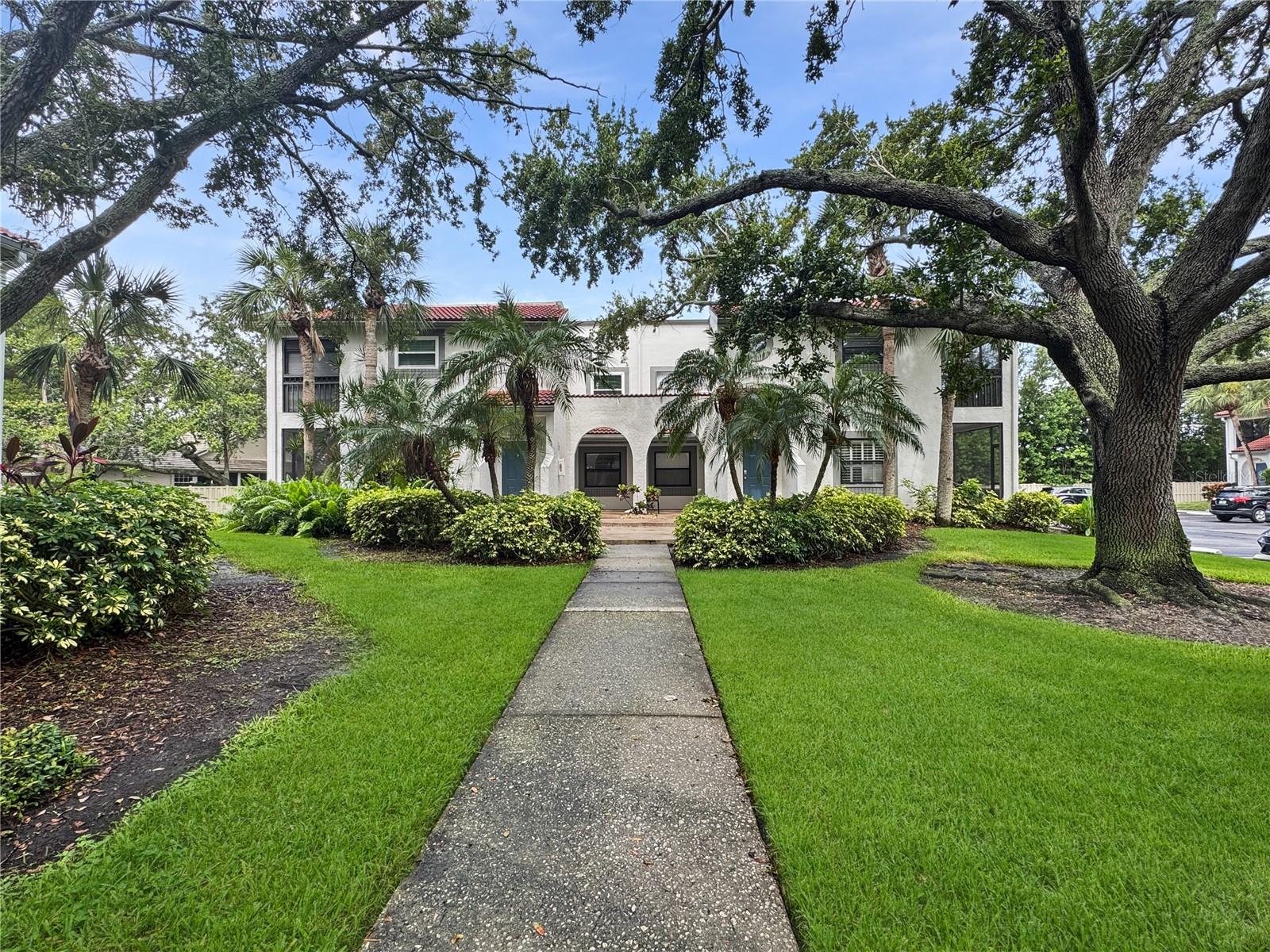 484 SANTA CRUZ PL NE #D, ST PETERSBURG, FL, 33703