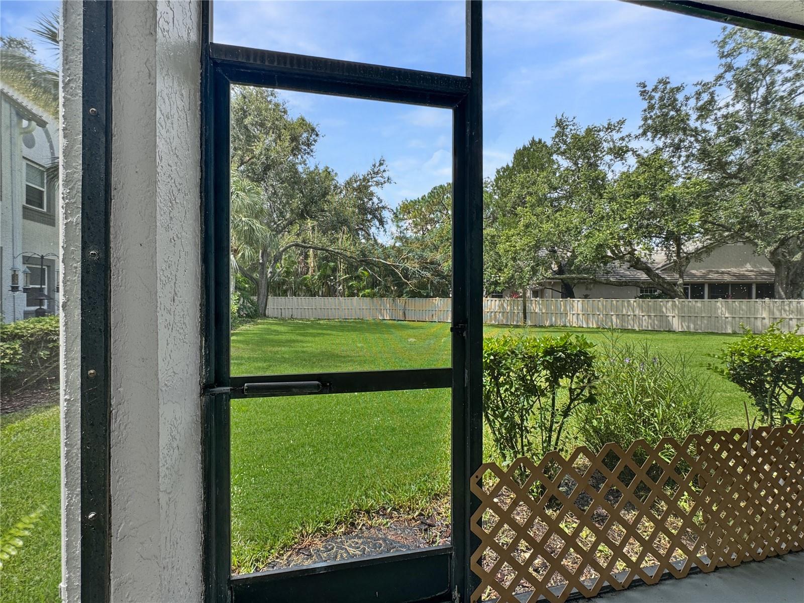 484 SANTA CRUZ PL NE #D, ST PETERSBURG, FL, 33703