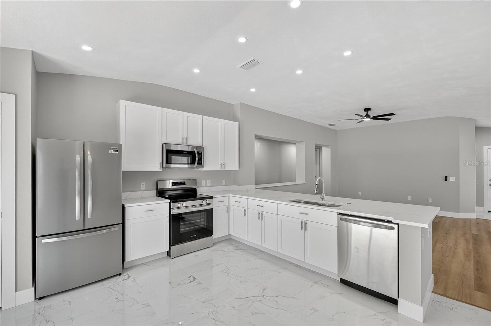 10610 BOYETTE CREEK BLVD, RIVERVIEW, FL, 33569