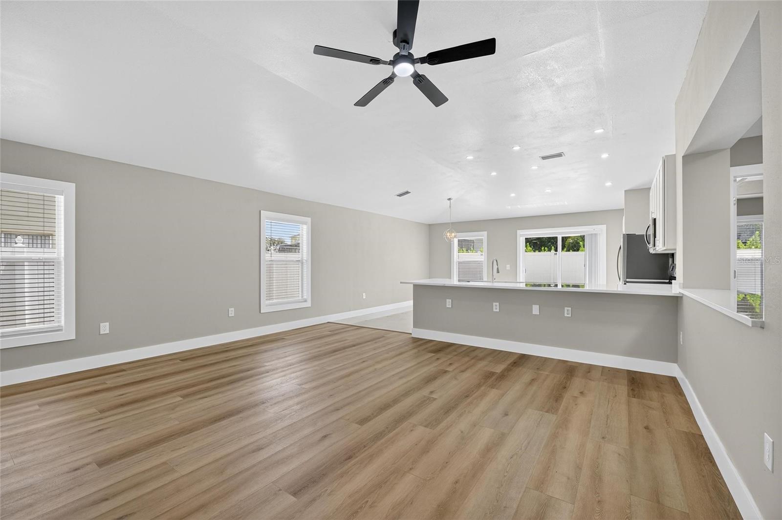 10610 BOYETTE CREEK BLVD, RIVERVIEW, FL, 33569