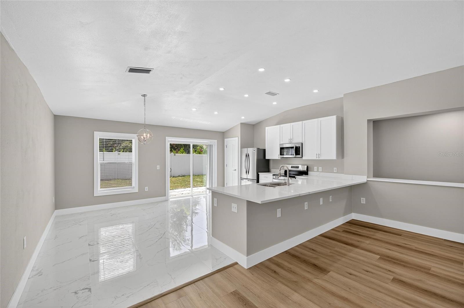 10610 BOYETTE CREEK BLVD, RIVERVIEW, FL, 33569