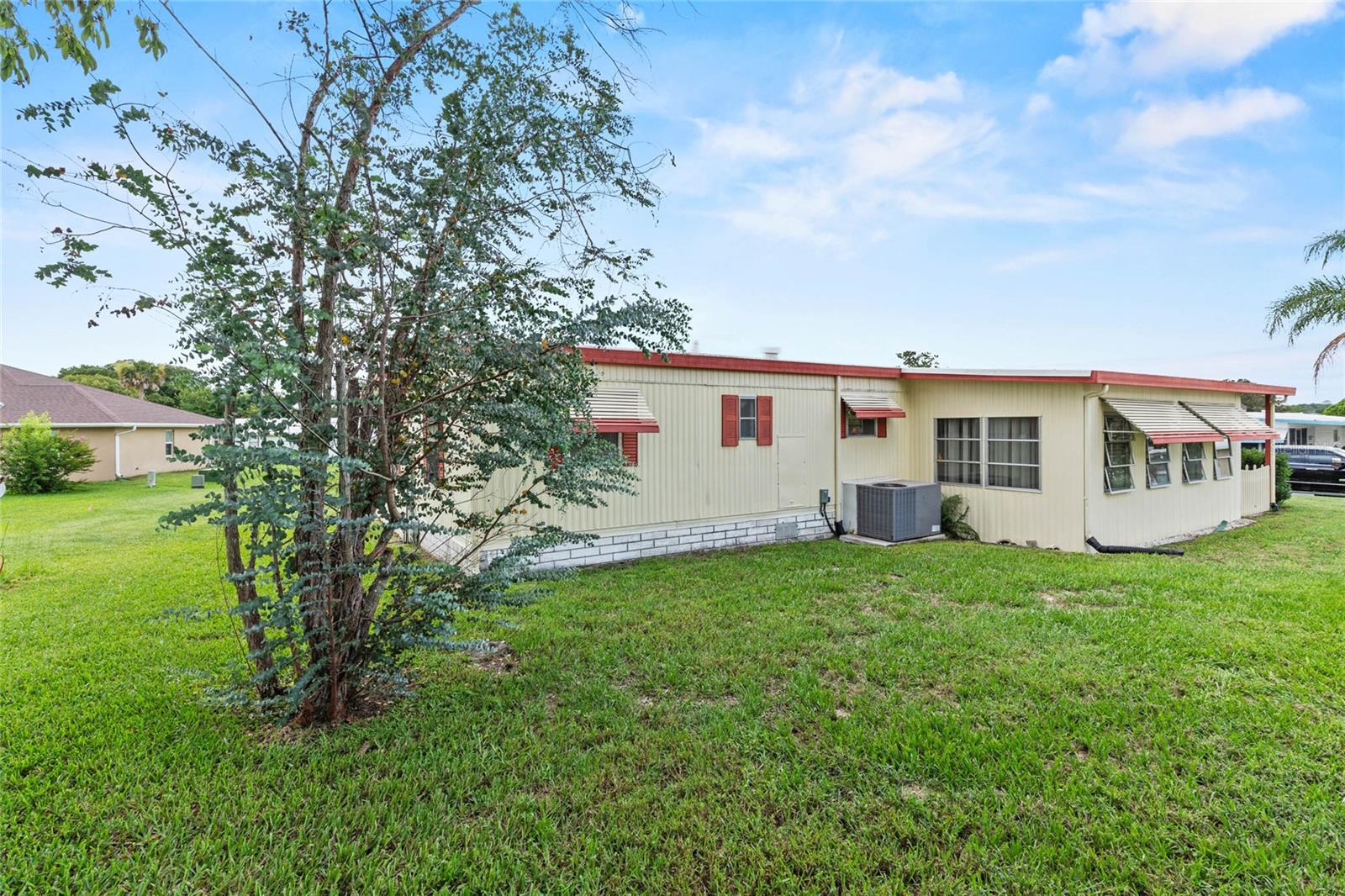 805 ROYAL PALM AVE, THE VILLAGES, FL, 32159