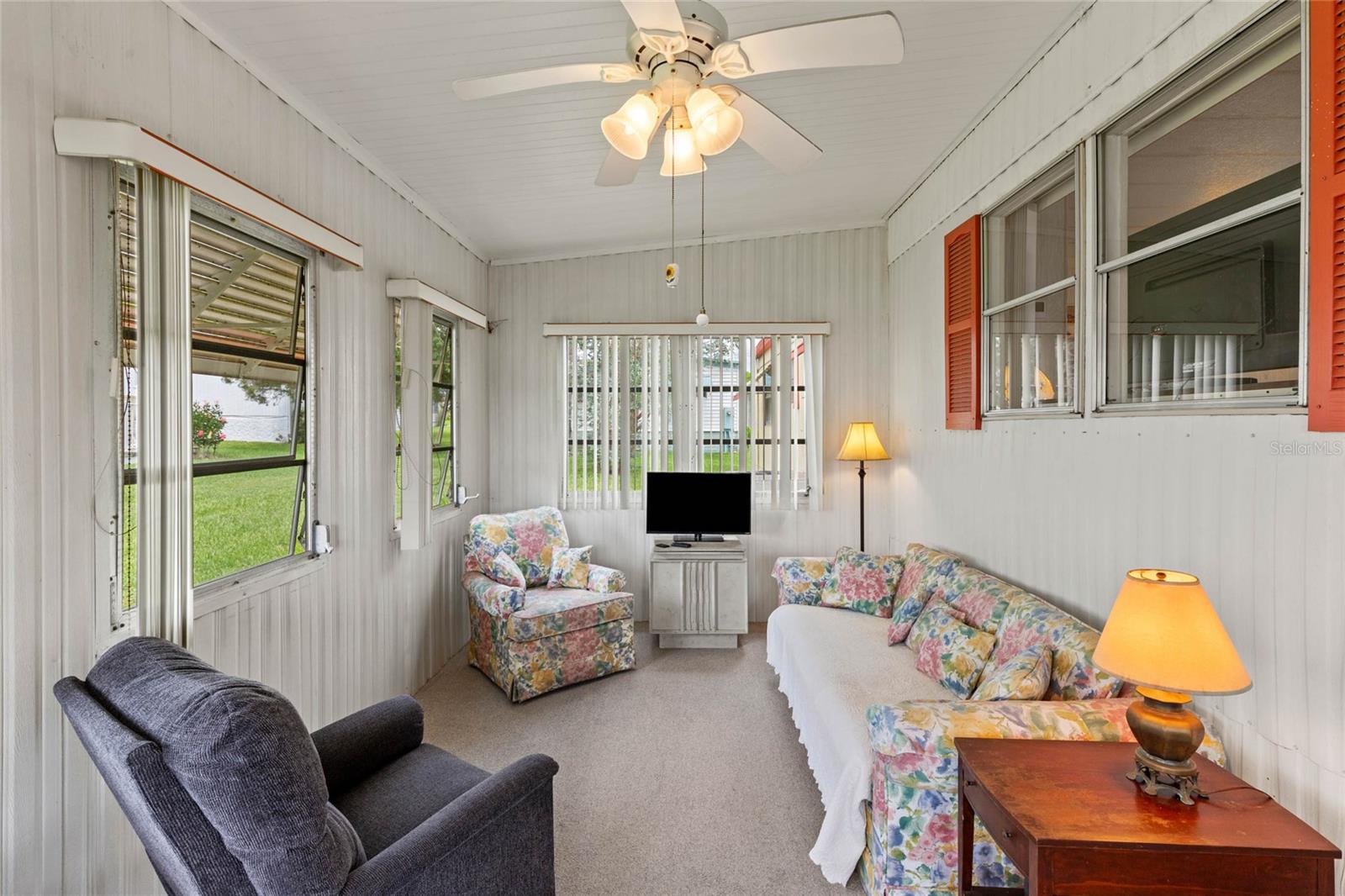 805 ROYAL PALM AVE, THE VILLAGES, FL, 32159