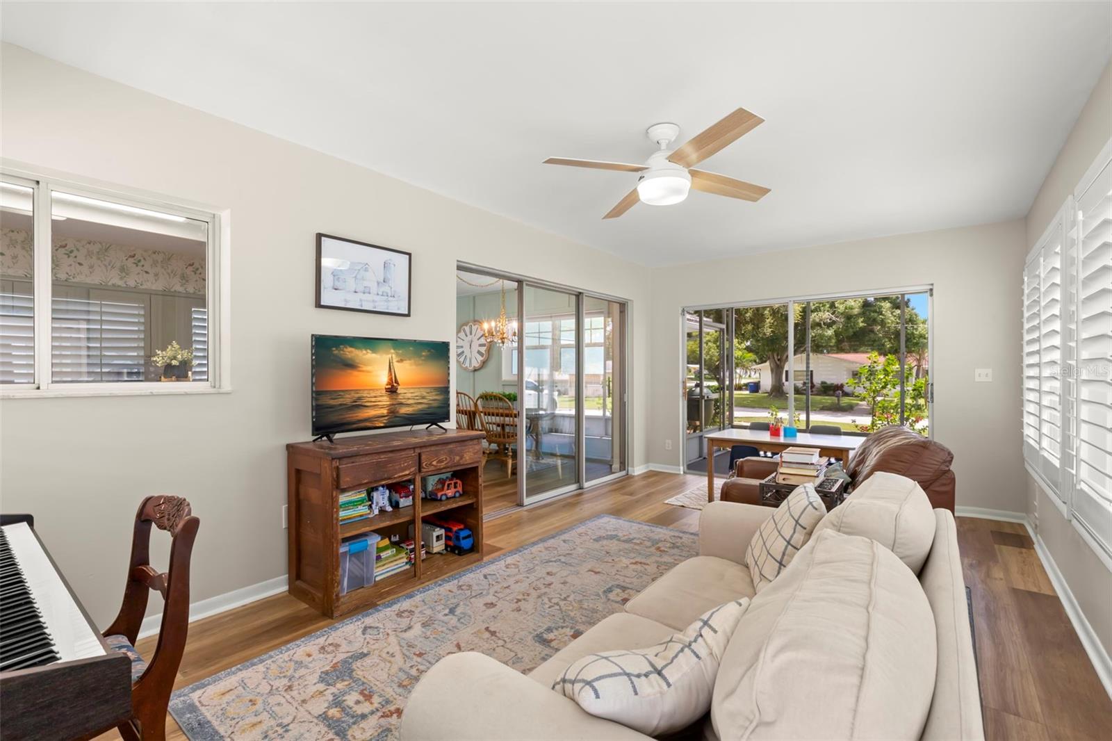 2077 MAGNOLIA DR, CLEARWATER, FL, 33764