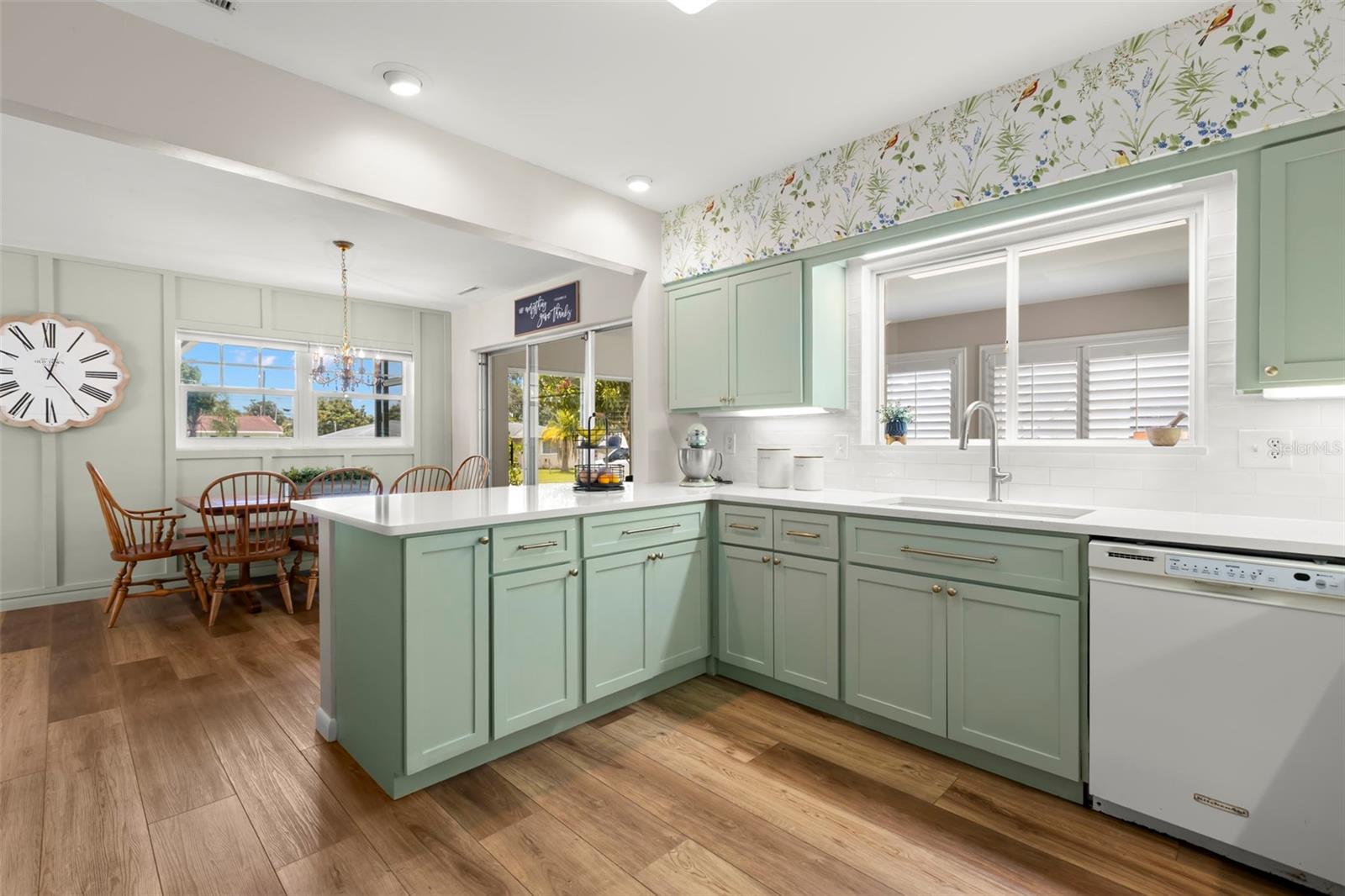 2077 MAGNOLIA DR, CLEARWATER, FL, 33764