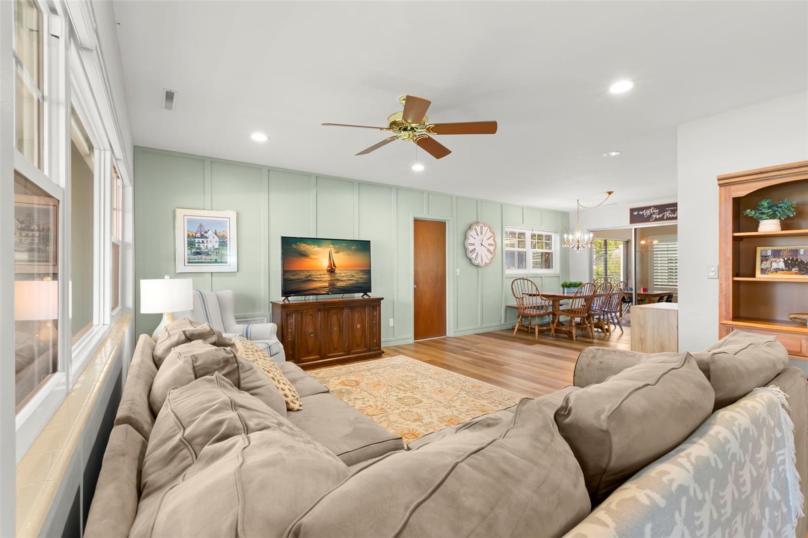 2077 MAGNOLIA DR, CLEARWATER, FL, 33764