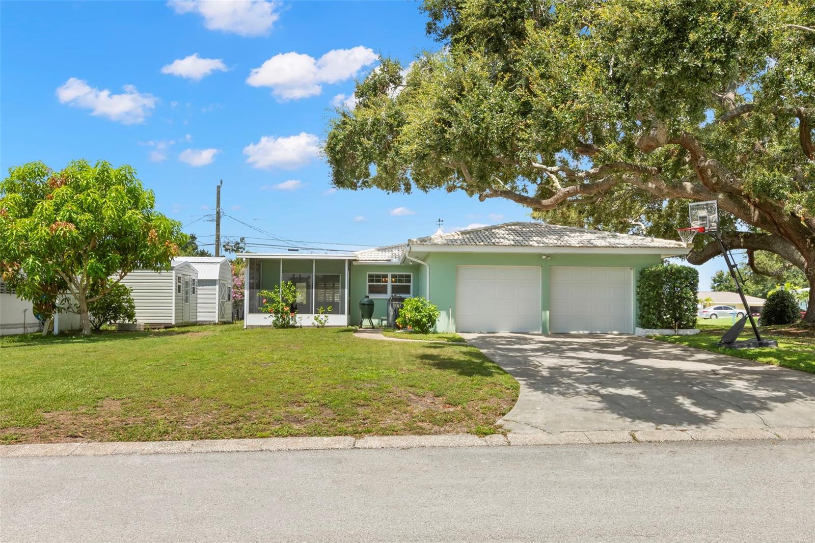 2077 MAGNOLIA DR, CLEARWATER, FL, 33764