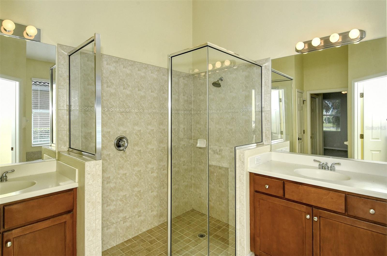 6344 ROOKERY CIR, BRADENTON, FL, 34203