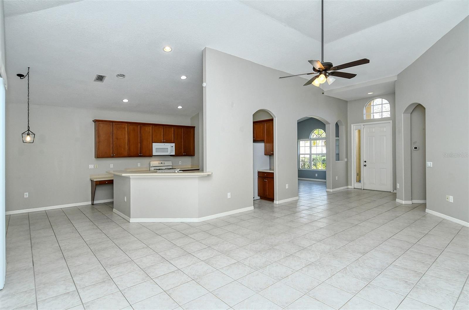 6344 ROOKERY CIR, BRADENTON, FL, 34203