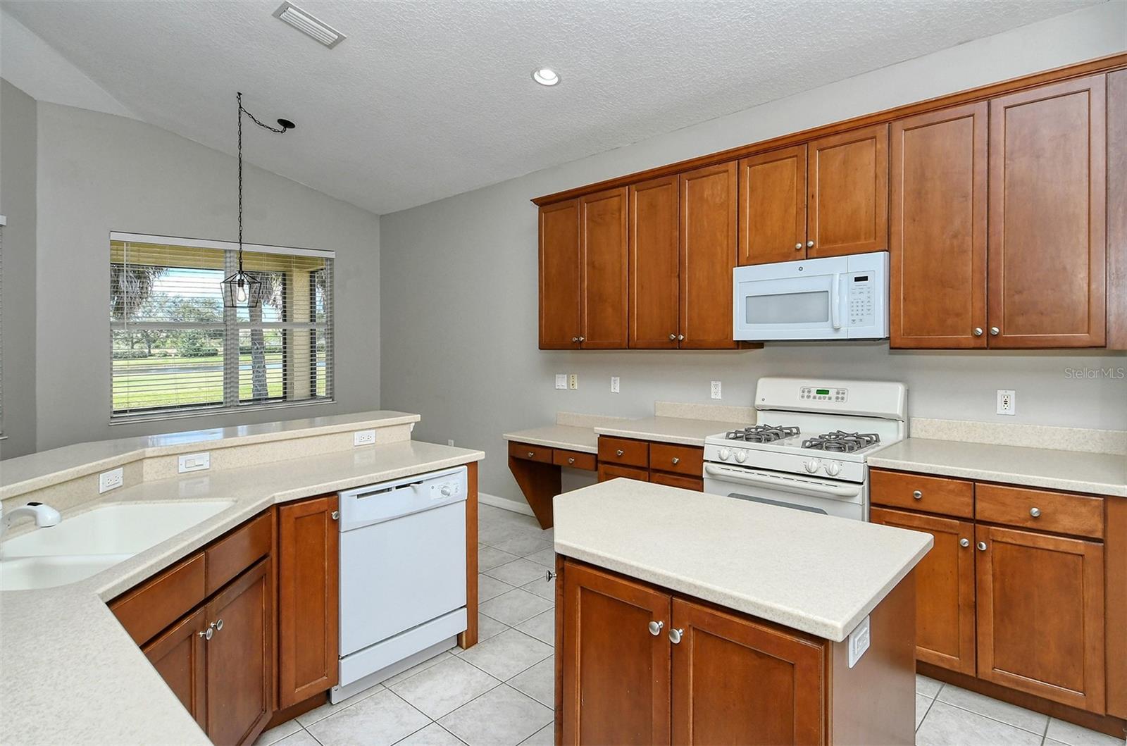 6344 ROOKERY CIR, BRADENTON, FL, 34203