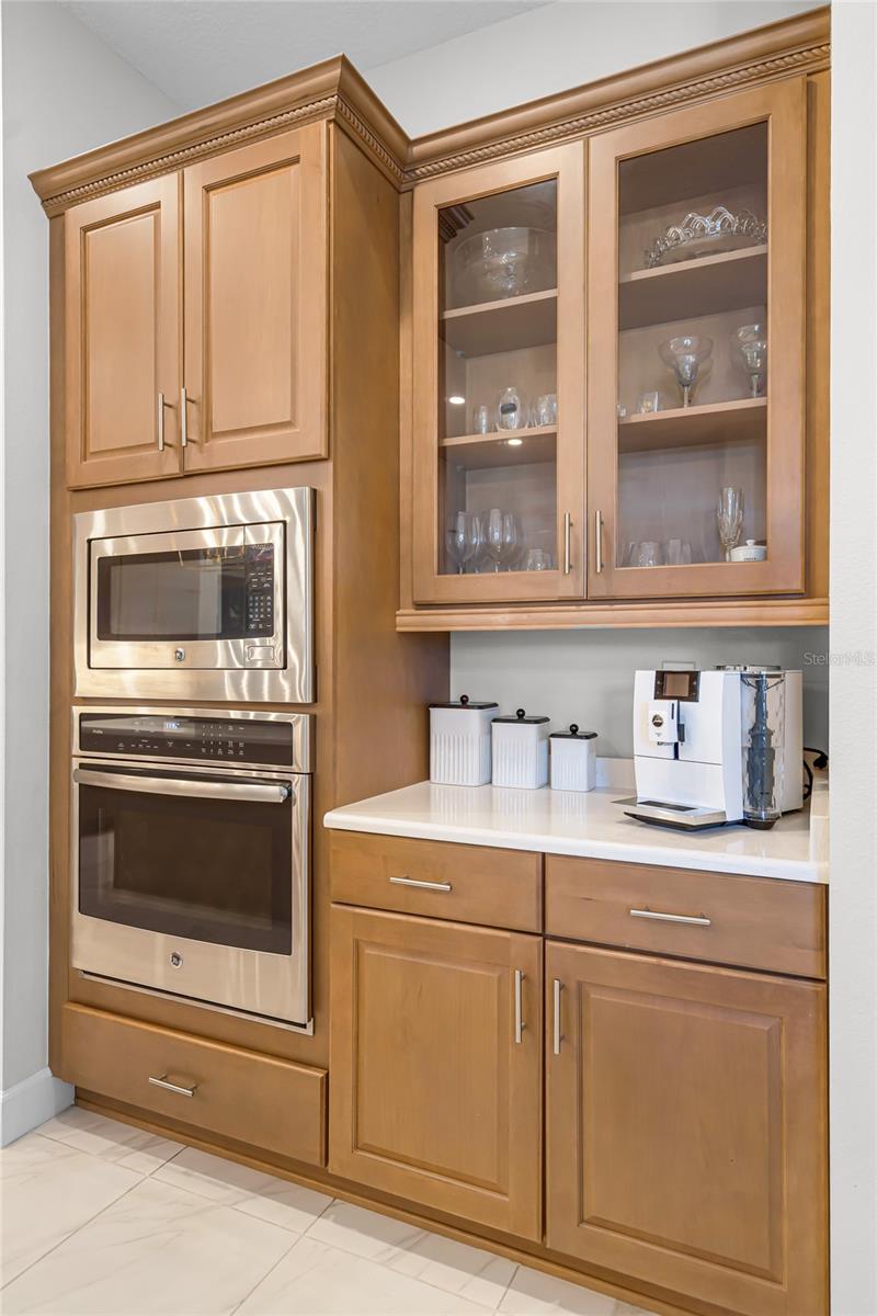 926 JOHN CRESSLER DR, SEFFNER, FL, 33584