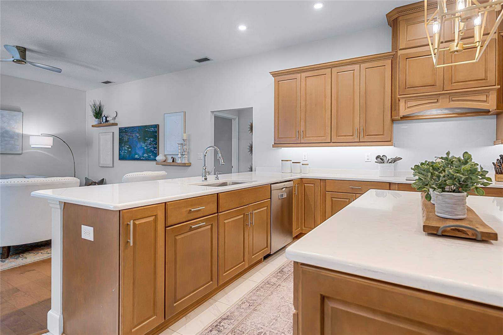 926 JOHN CRESSLER DR, SEFFNER, FL, 33584