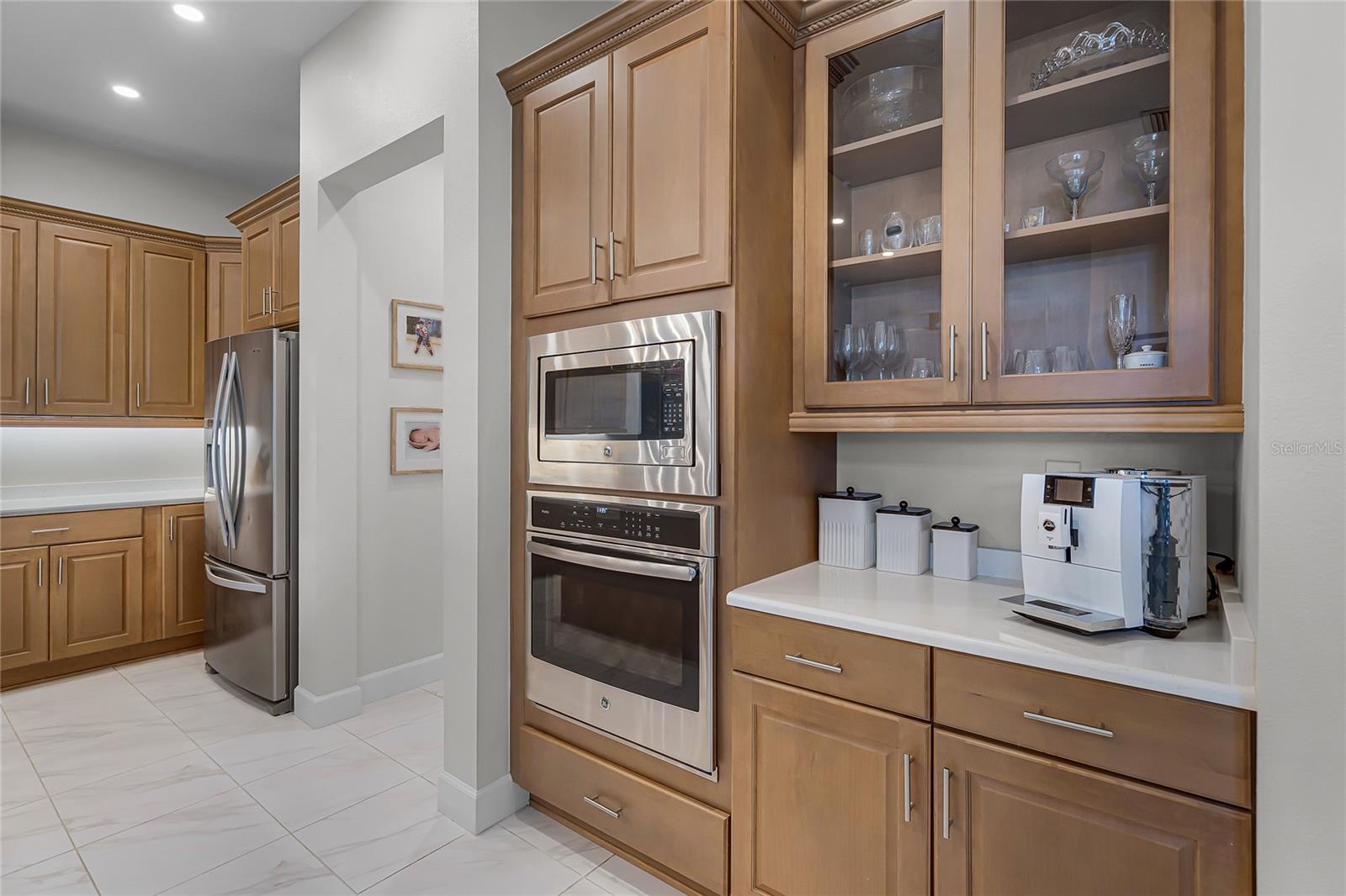 926 JOHN CRESSLER DR, SEFFNER, FL, 33584