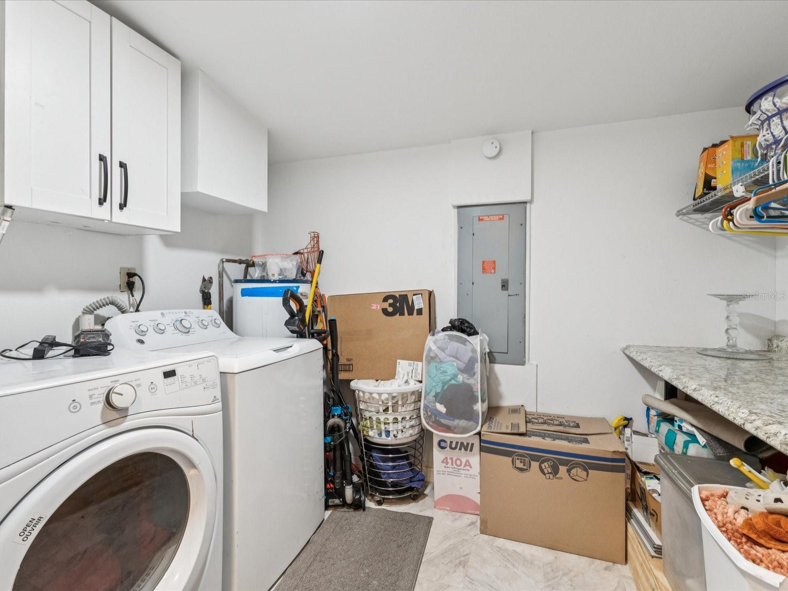 6518 S WEST SHORE CIR, TAMPA, FL, 33616