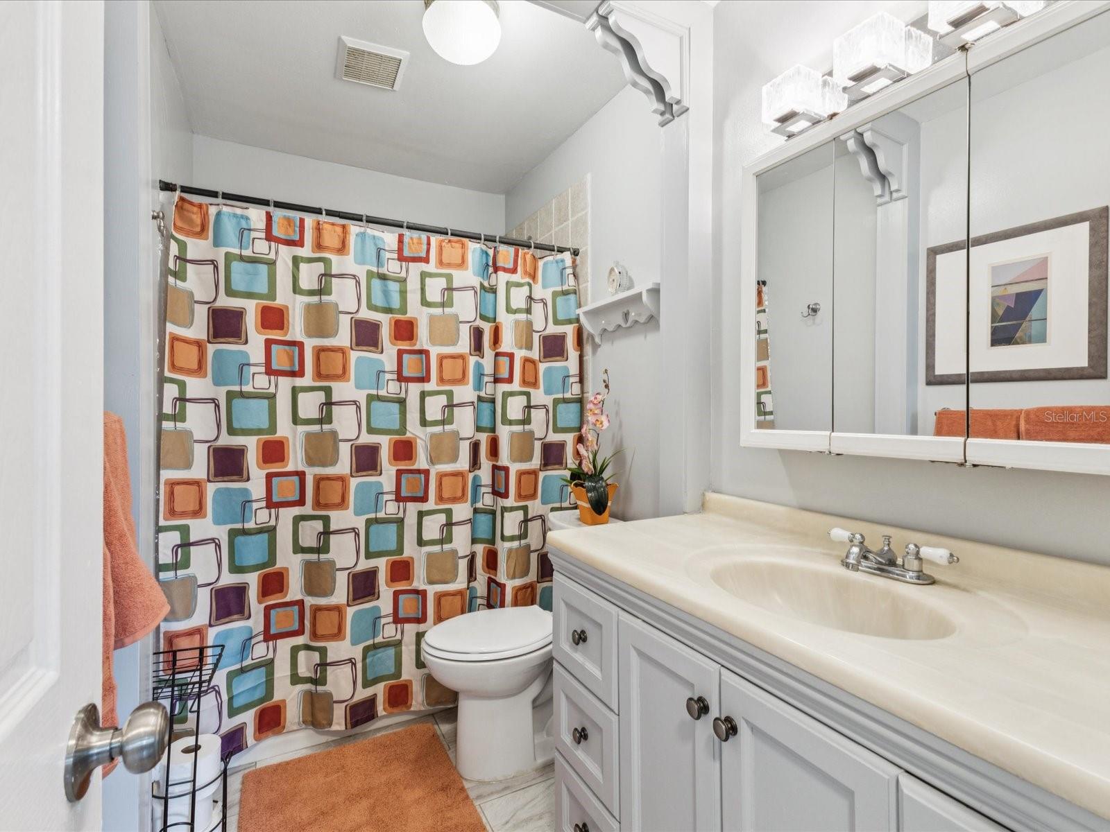 6518 S WEST SHORE CIR, TAMPA, FL, 33616