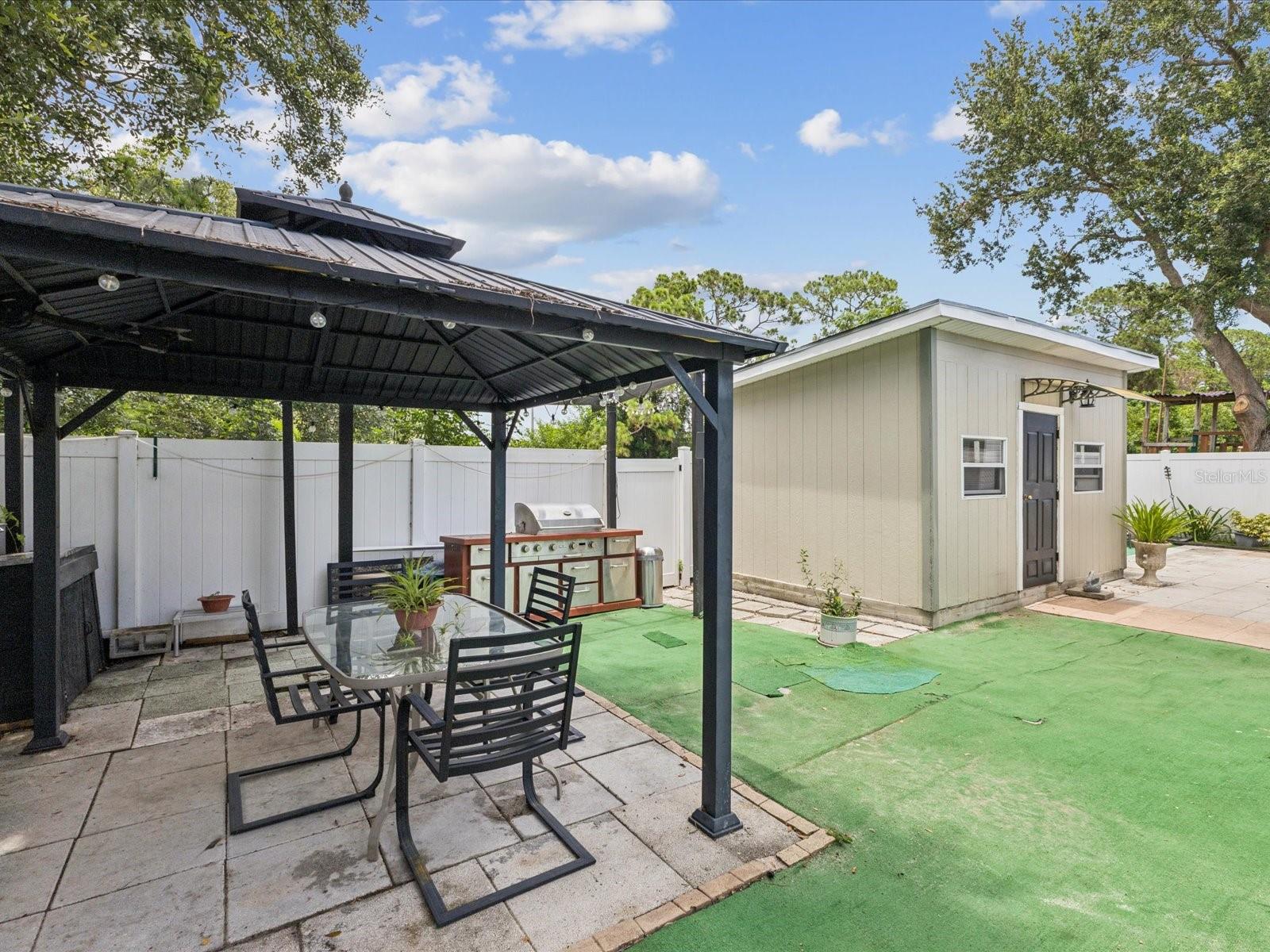 6518 S WEST SHORE CIR, TAMPA, FL, 33616