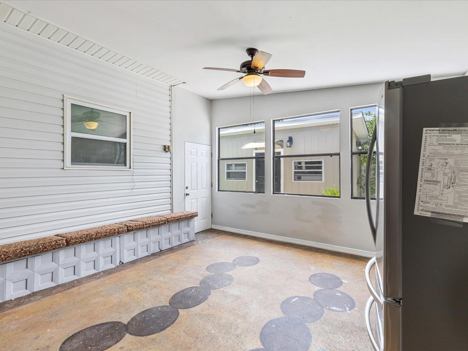 6518 S WEST SHORE CIR, TAMPA, FL, 33616