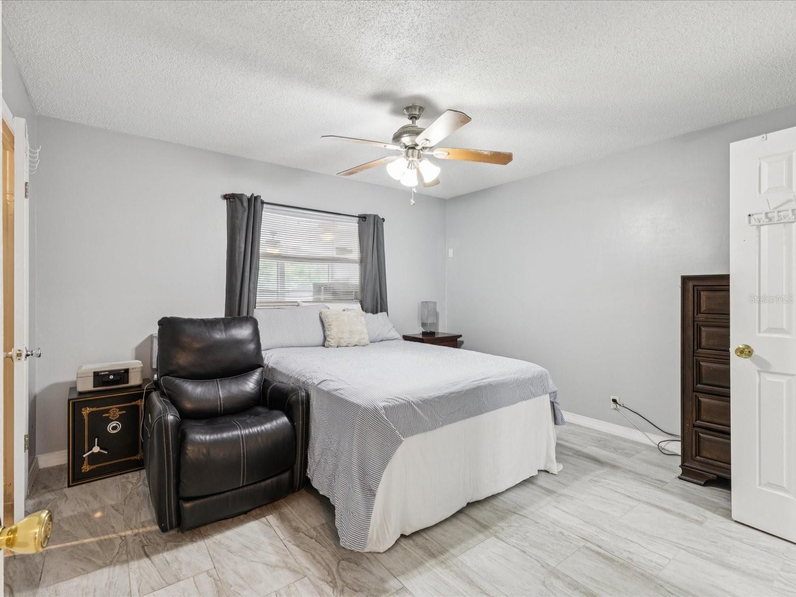 6518 S WEST SHORE CIR, TAMPA, FL, 33616