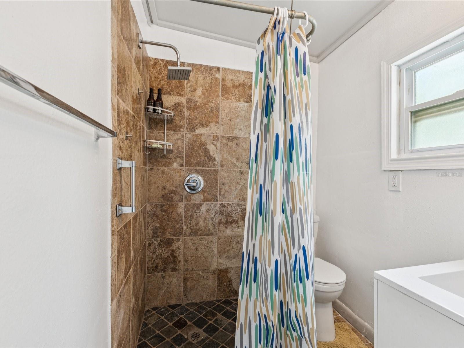 6518 S WEST SHORE CIR, TAMPA, FL, 33616