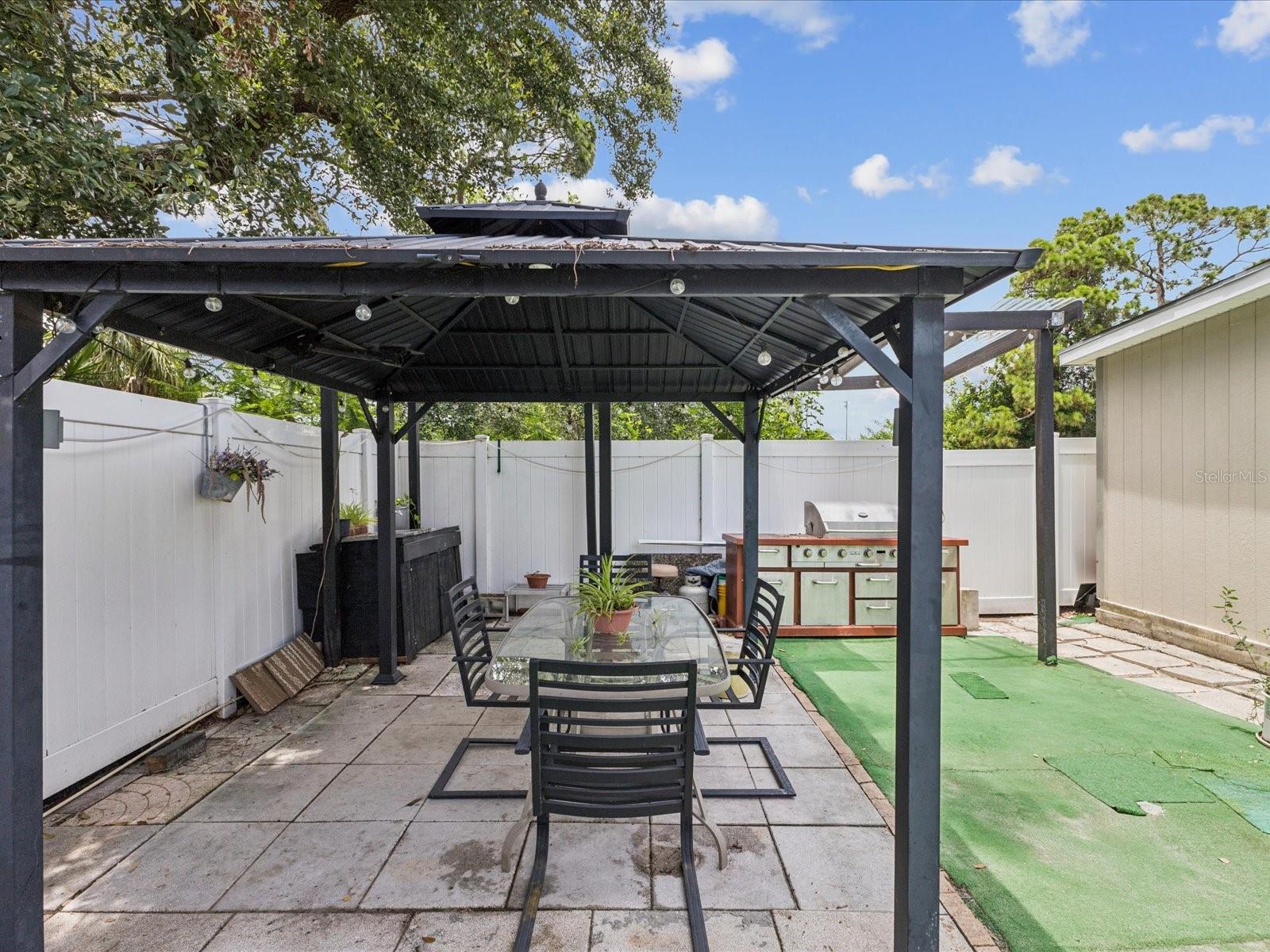 6518 S WEST SHORE CIR, TAMPA, FL, 33616