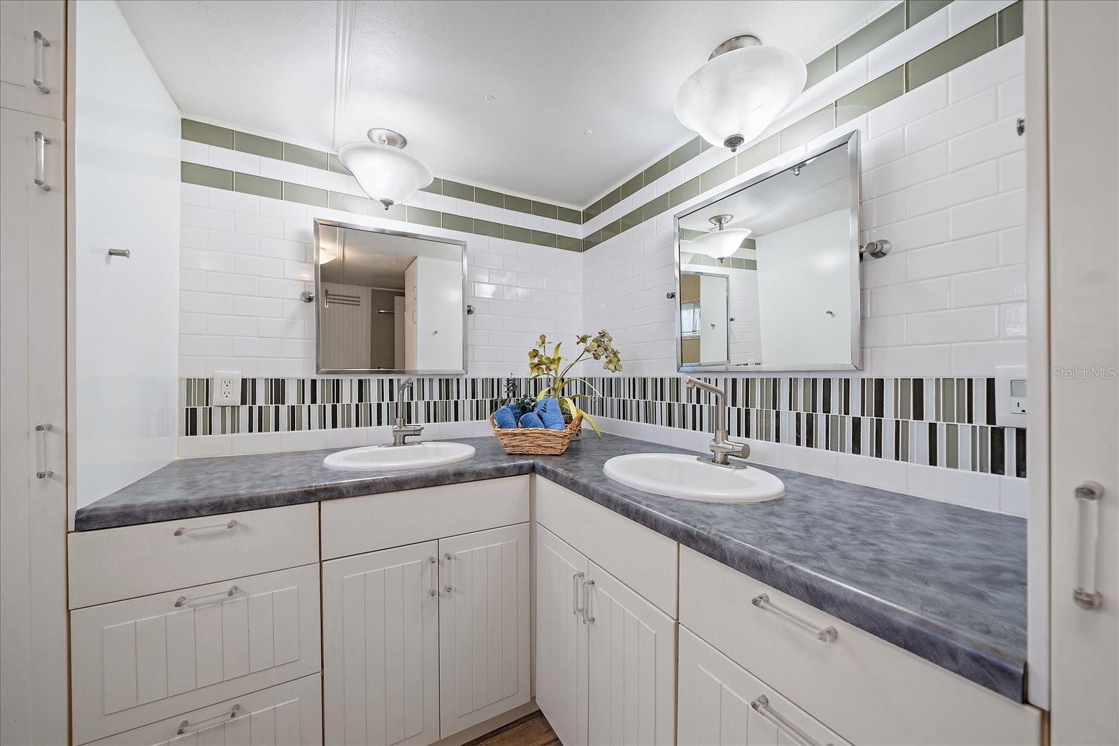 294 NASSAU DR, PALMETTO, FL, 34221