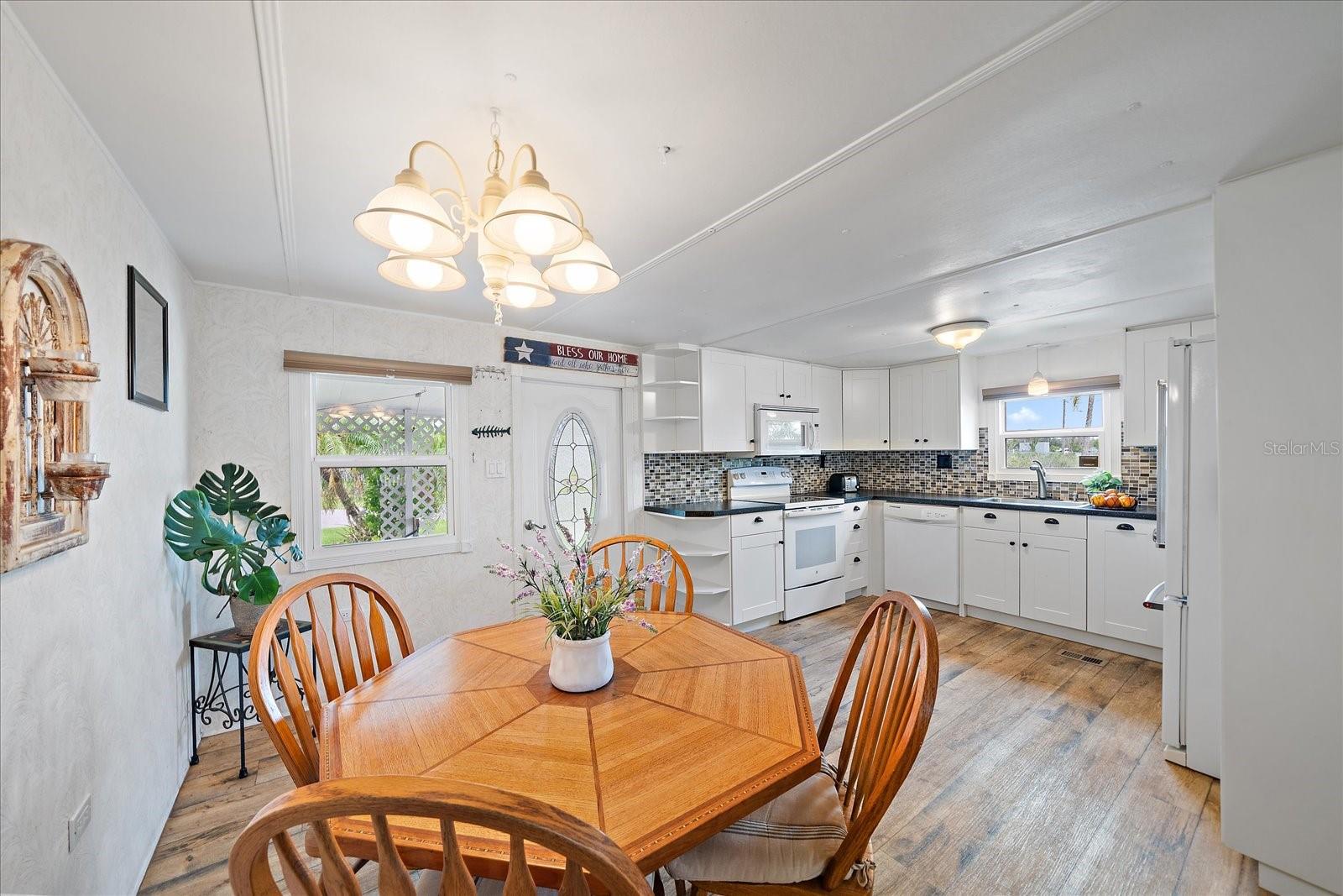 294 NASSAU DR, PALMETTO, FL, 34221