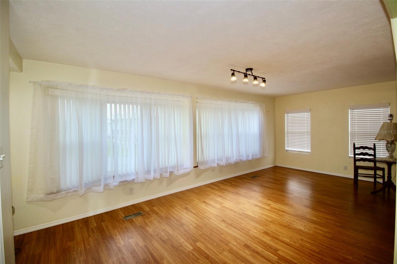 10992 POPLAR ST NE #127, ST PETERSBURG, FL, 33716