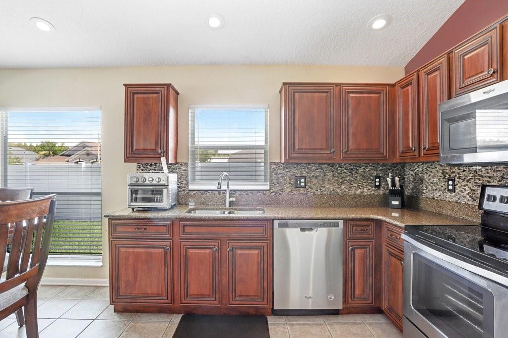 2027 RENSSELAER DR, WESLEY CHAPEL, FL, 33543