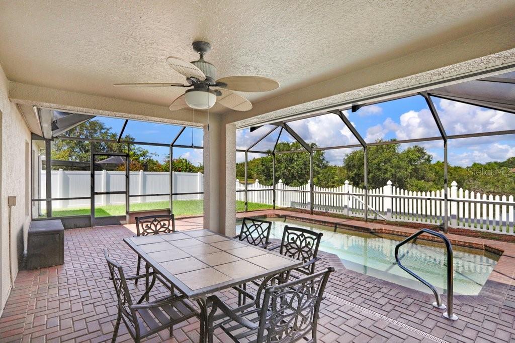 2027 RENSSELAER DR, WESLEY CHAPEL, FL, 33543