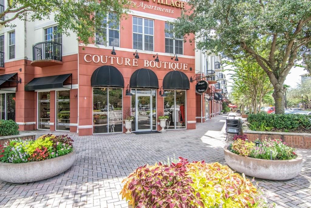 10136 KINGSBRIDGE AVE, TAMPA, FL, 33626