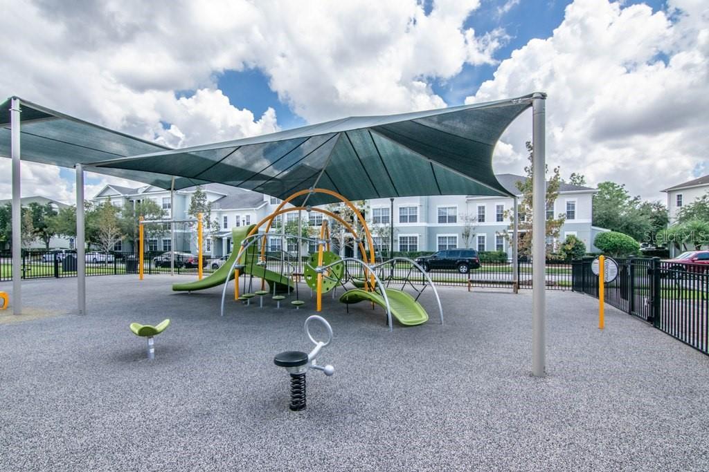 10136 KINGSBRIDGE AVE, TAMPA, FL, 33626