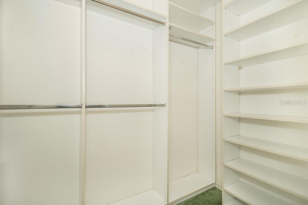 10136 KINGSBRIDGE AVE, TAMPA, FL, 33626