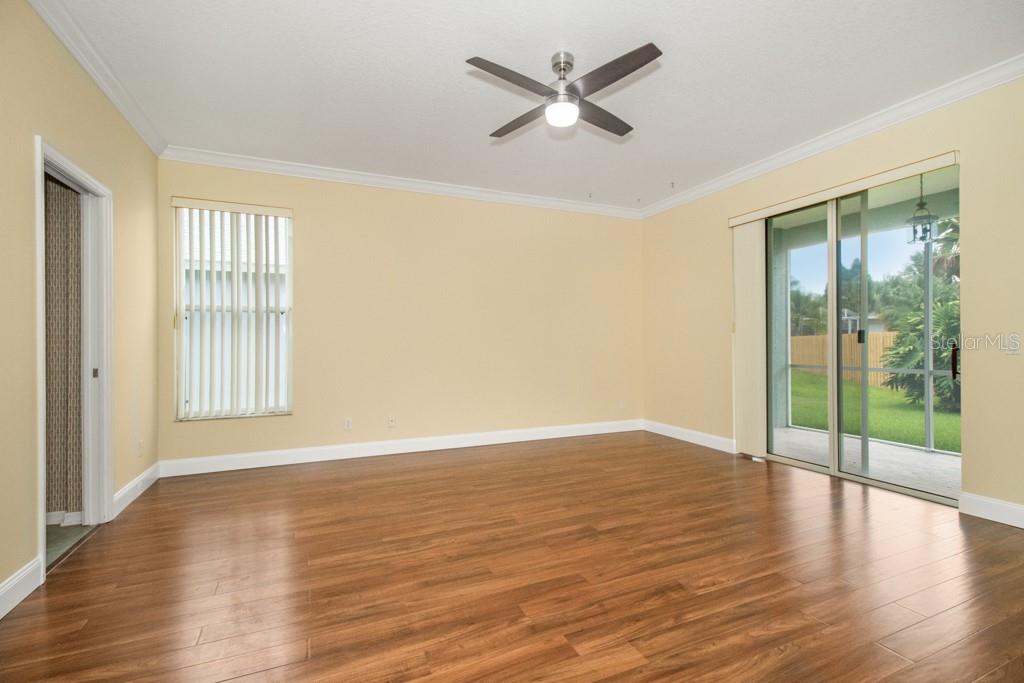 10136 KINGSBRIDGE AVE, TAMPA, FL, 33626