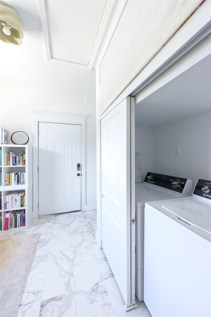 104 W CAYUGA ST, TAMPA, FL, 33603