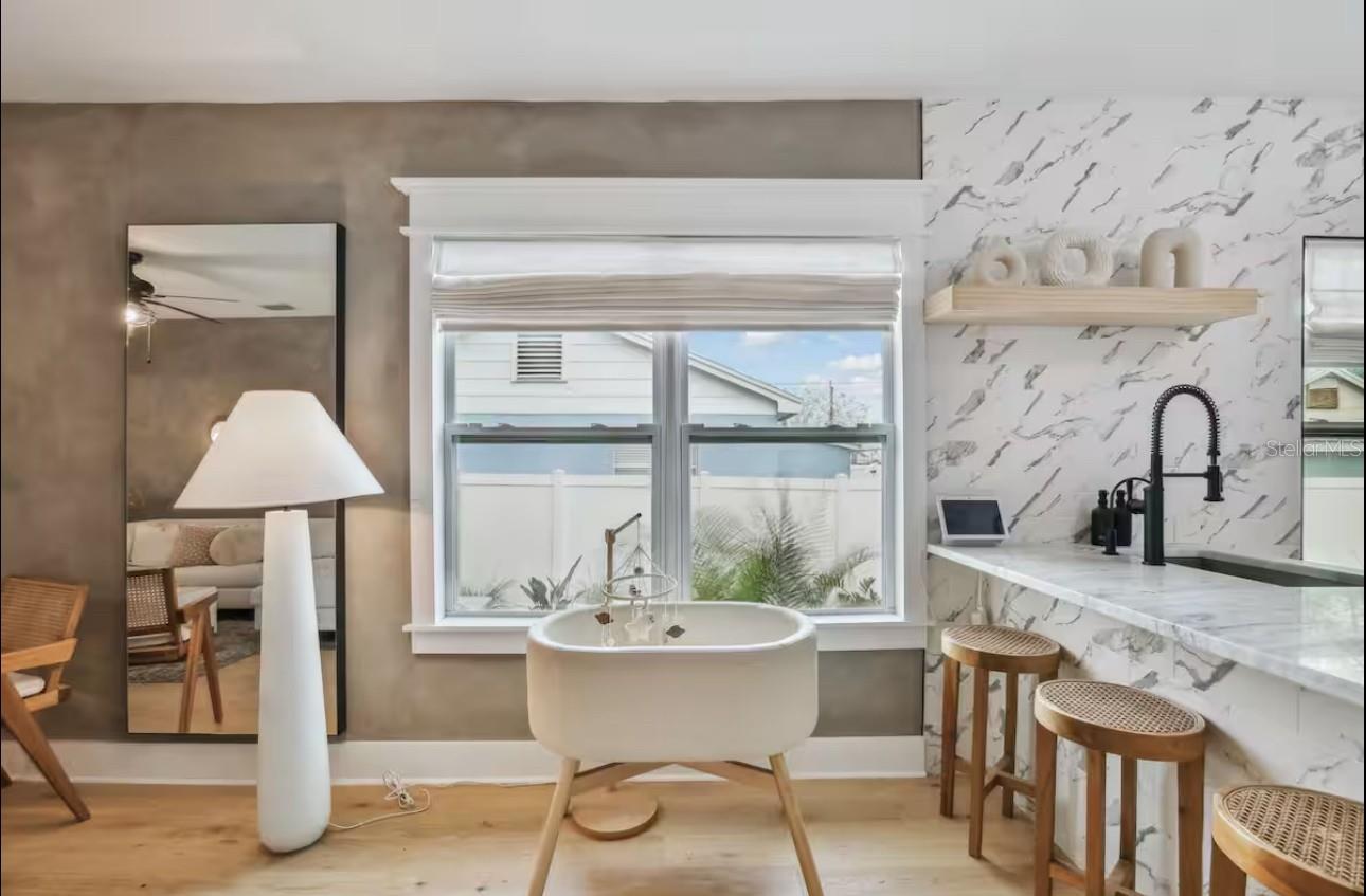 104 W CAYUGA ST, TAMPA, FL, 33603